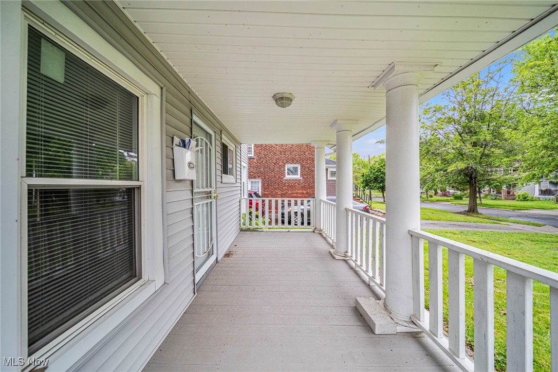 3328 Altamont Road Cleveland, OH 44118 - Photo 7 of 30 Gallery Image 7