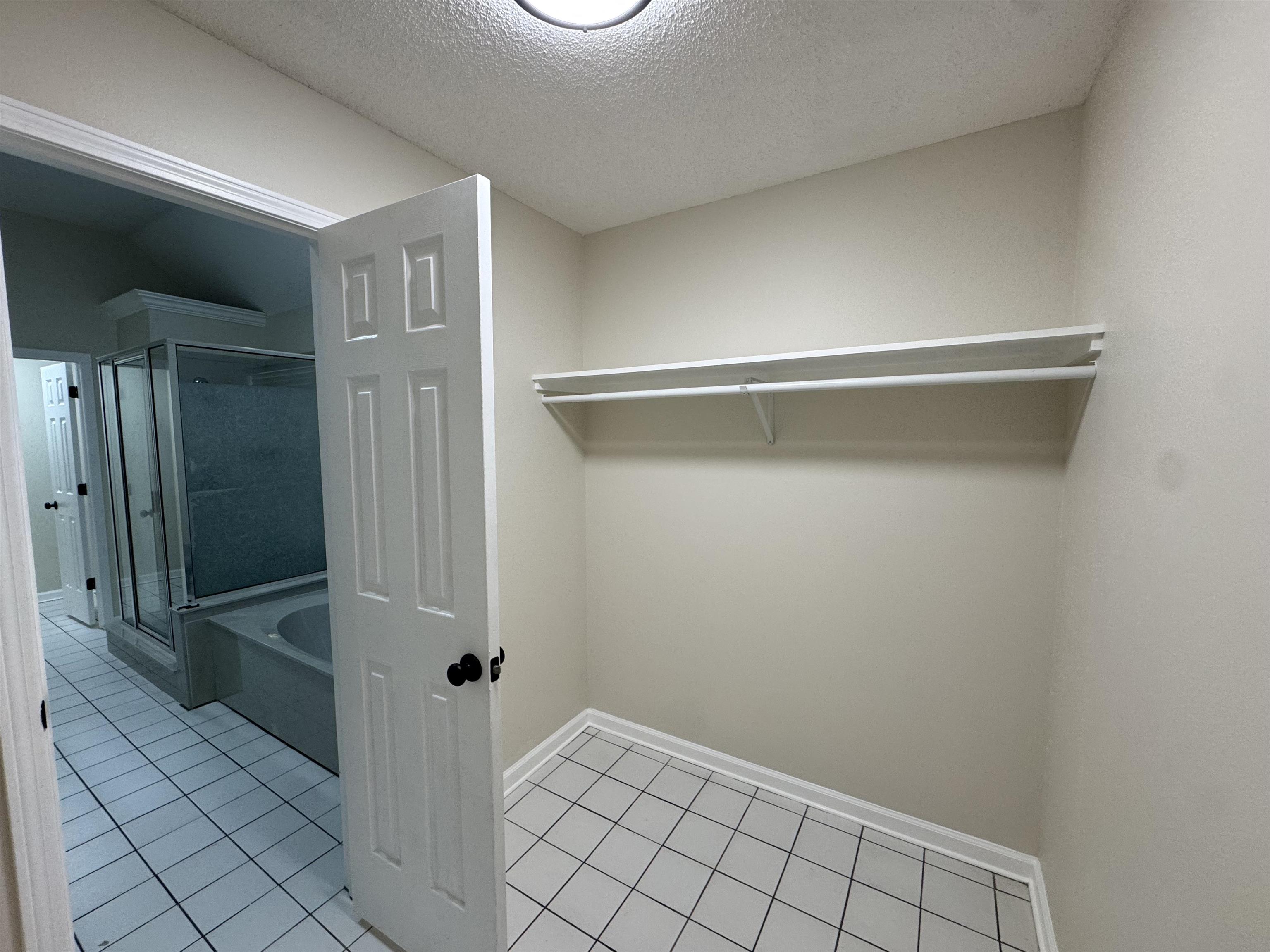 8208 Clinton Way Cove Memphis, TN 38018 - Photo 19 of 31 a view of an empty room