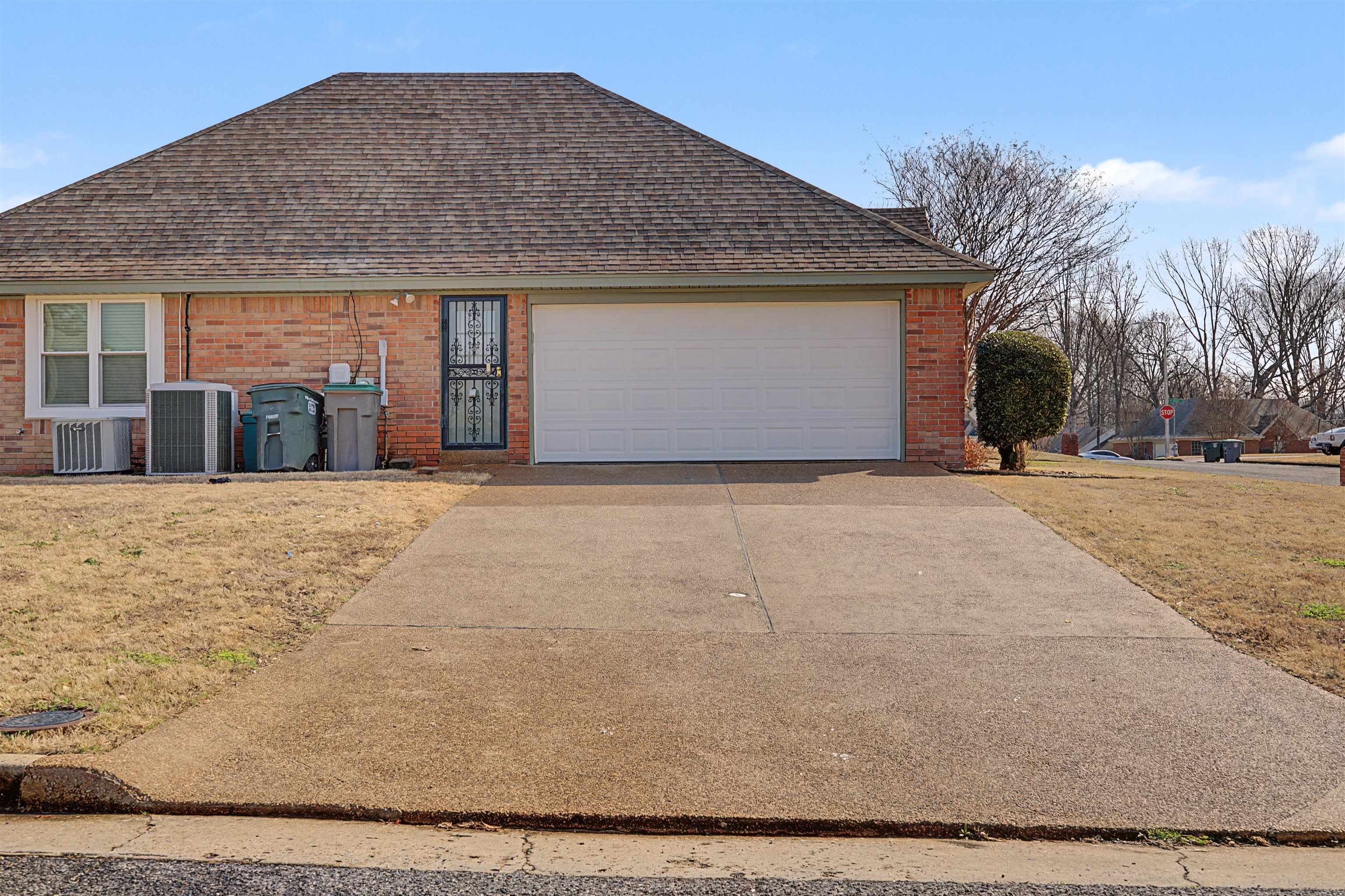 8208 Clinton Way Cove Memphis, TN 38018 - Photo 31 of 31 a view of a house with a outdoor space