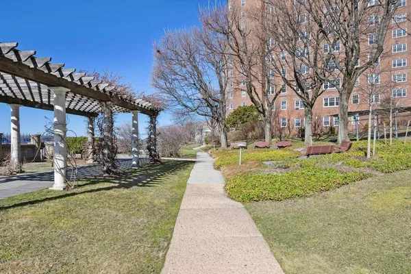 $1,699,000 | 180 Cabrini Boulevard, Unit 8384 | Hudson Heights