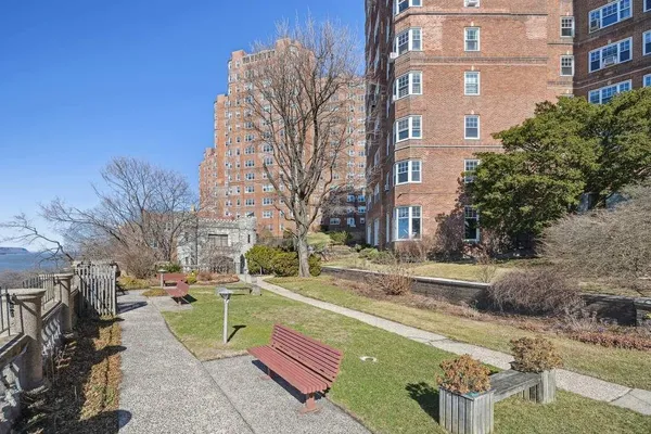 $1,699,000 | 180 Cabrini Boulevard, Unit 8384 | Hudson Heights