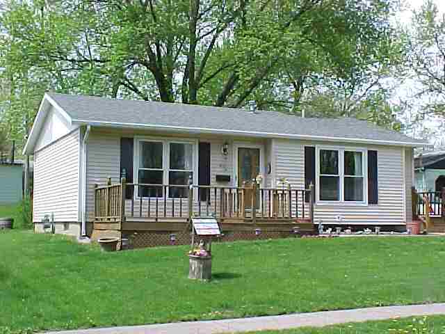 512 Kaskaskia Road Marquette Heights, IL 61554 - Photo 3 of 5 Gallery Image 3