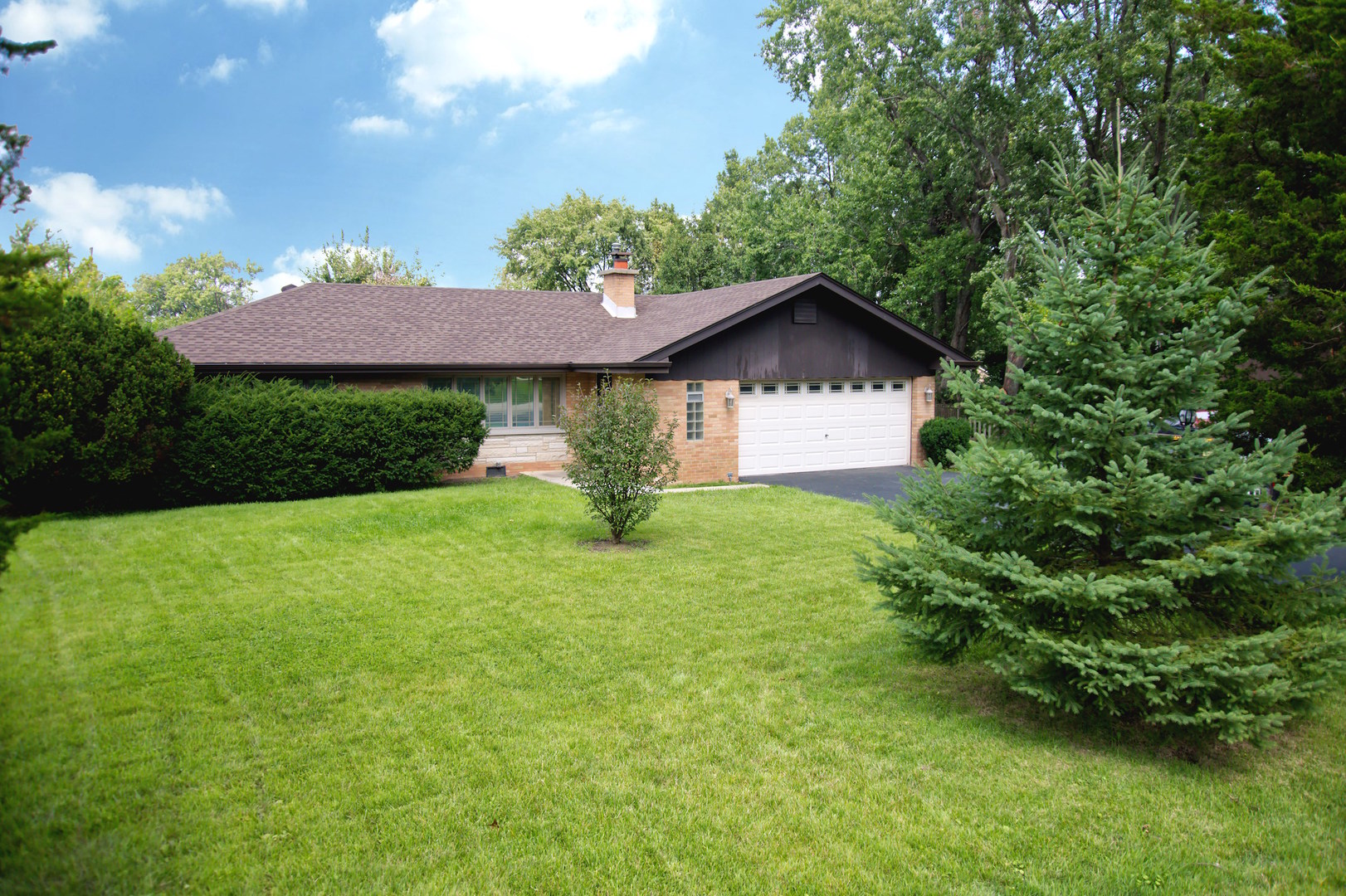 16W320 94th Street Burr Ridge, IL 60527 - Photo 1 of 20 Gallery Image 1