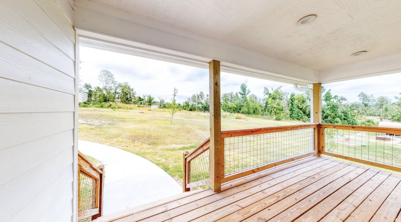 850 Triple Creek Loop Livingston, TX 77351 - Photo 17 of 18 a view of an ocean from a balcony