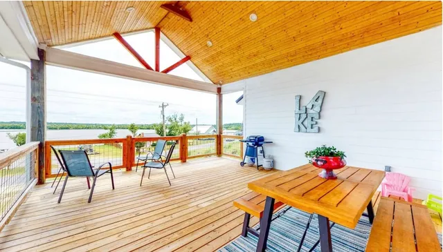 a outdoor view with a sitting space