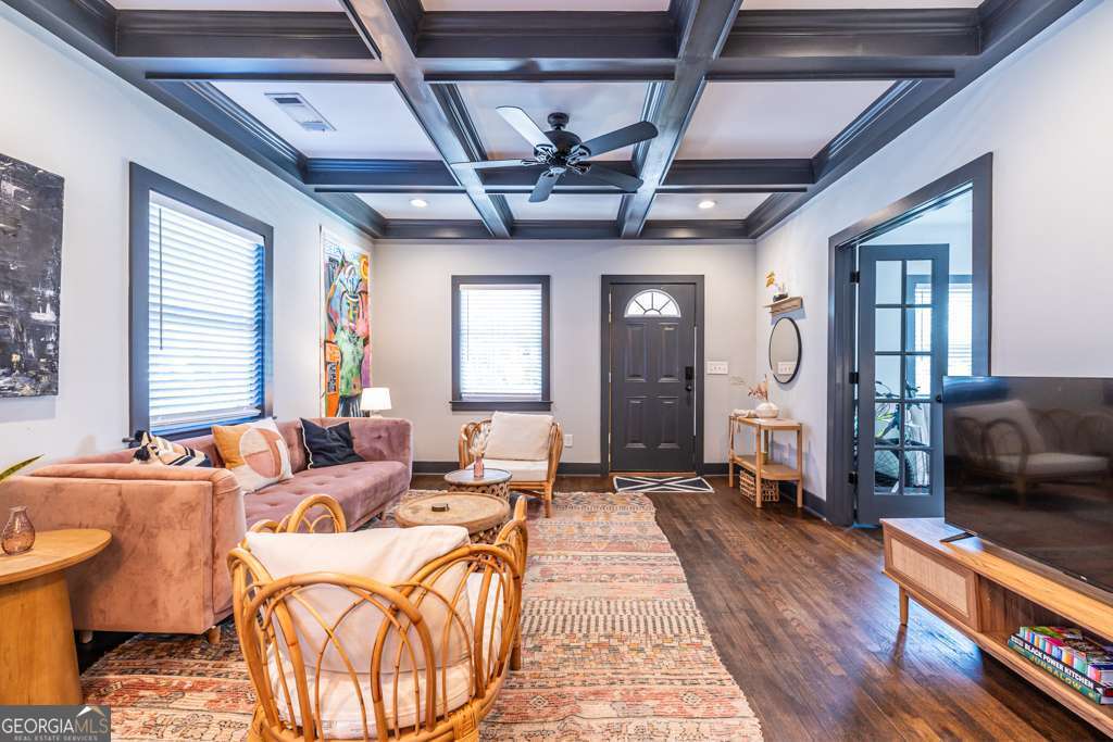 988 Mayson Turner Road Northwest Atlanta, GA 30314 - Photo 11 of 48