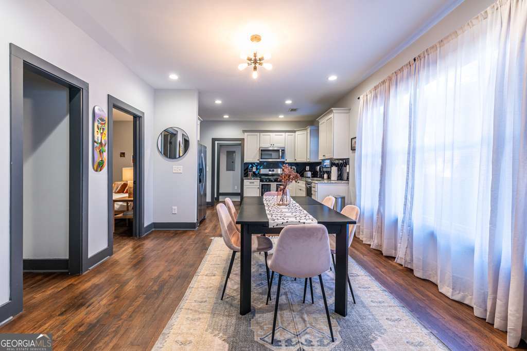 988 Mayson Turner Road Northwest Atlanta, GA 30314 - Photo 12 of 48