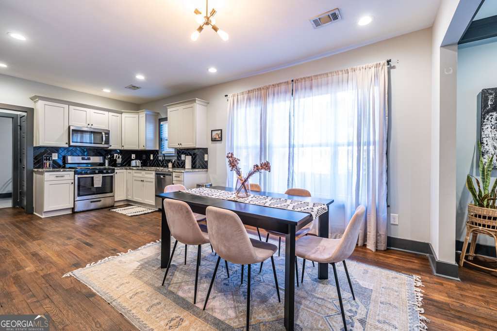 988 Mayson Turner Road Northwest Atlanta, GA 30314 - Photo 13 of 48