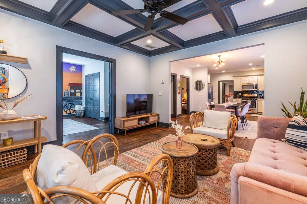 988 Mayson Turner Road Northwest Atlanta, GA 30314 - Photo 7 of 48