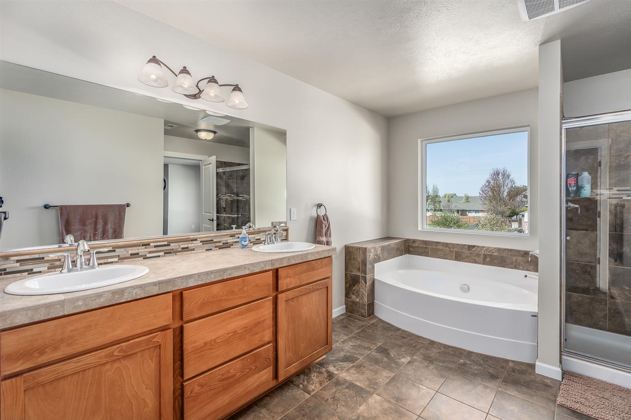 7415 Ethan Lane Spokane, WA 99208 - Photo 6 of 20 Gallery Image 6