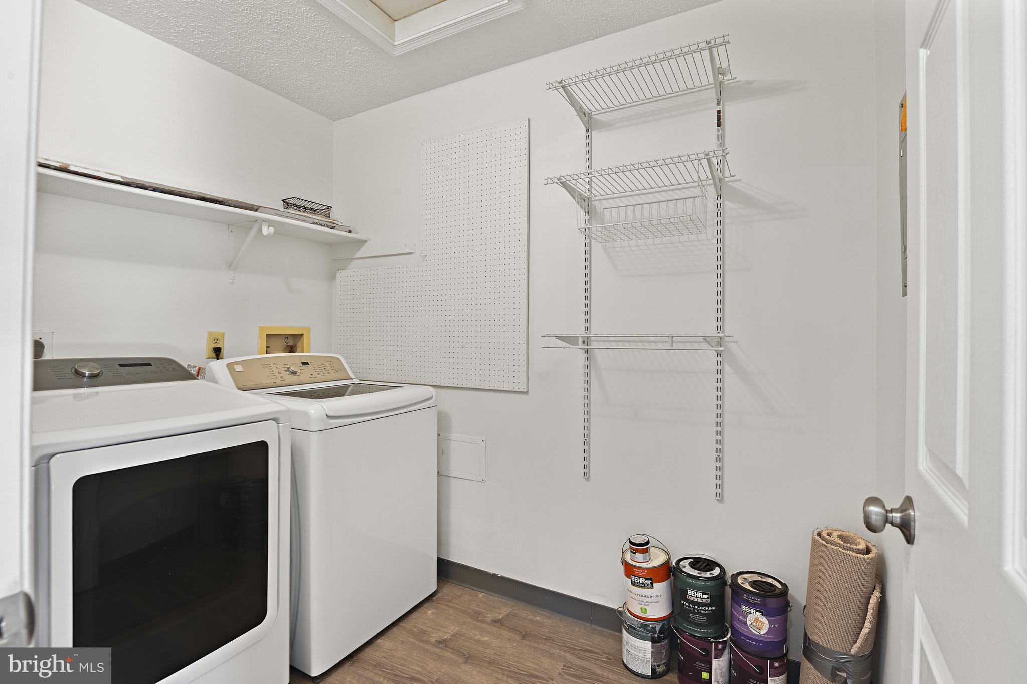 9971 Oakton Terrace Road Oakton, VA 22124 - Photo 17 of 22 Laundry