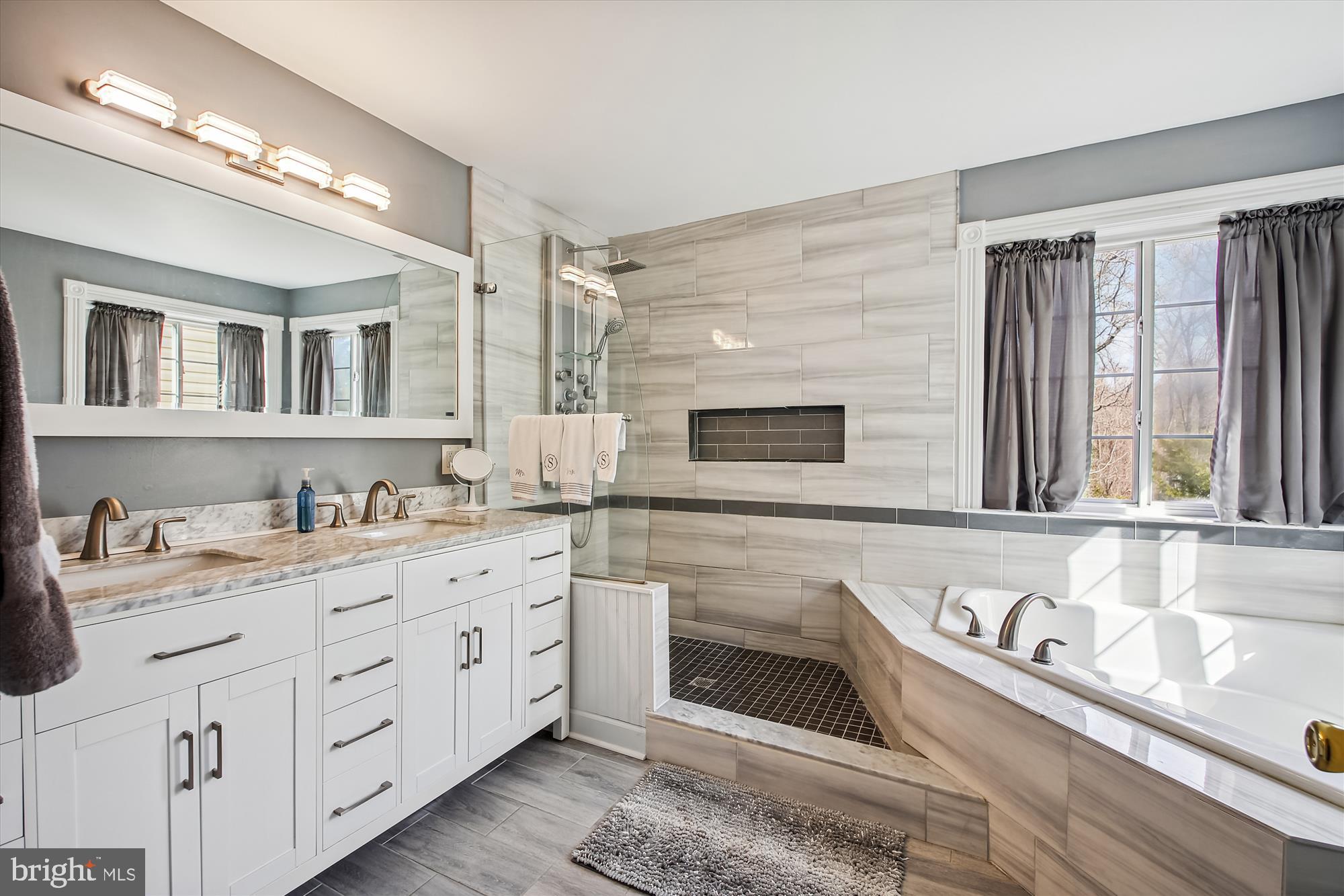 2318 Abby Road Edgewater, MD 21037 - Photo 20 of 41 Primary Bath