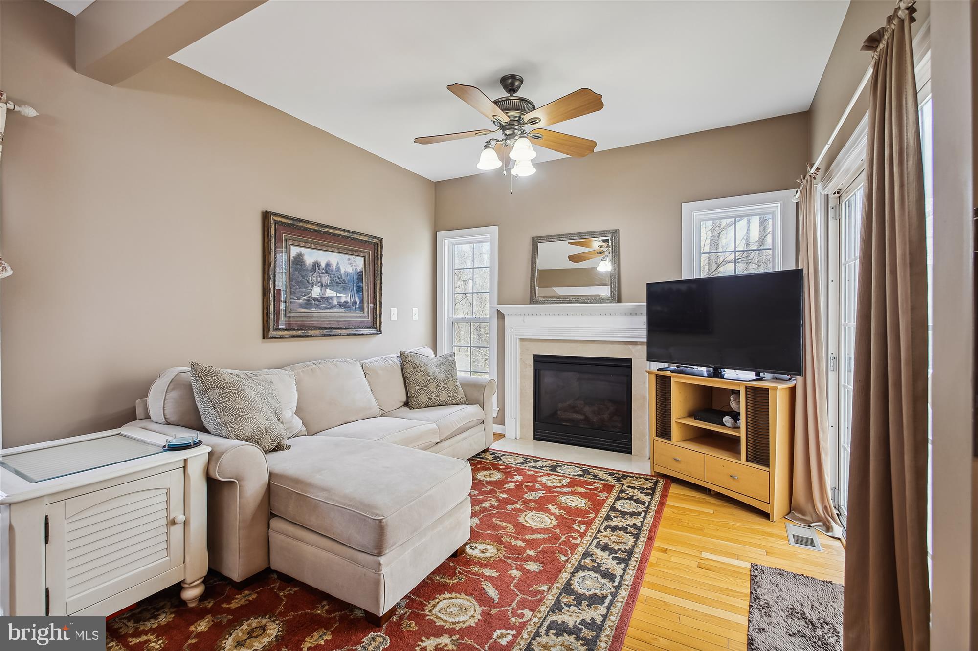 2318 Abby Road Edgewater, MD 21037 - Photo 5 of 41 Family Room