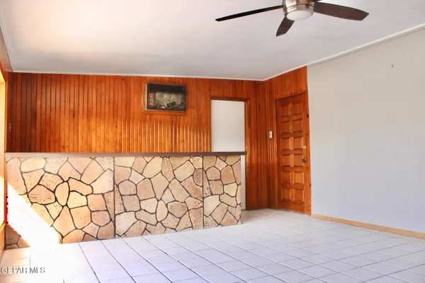 a view of an entryway