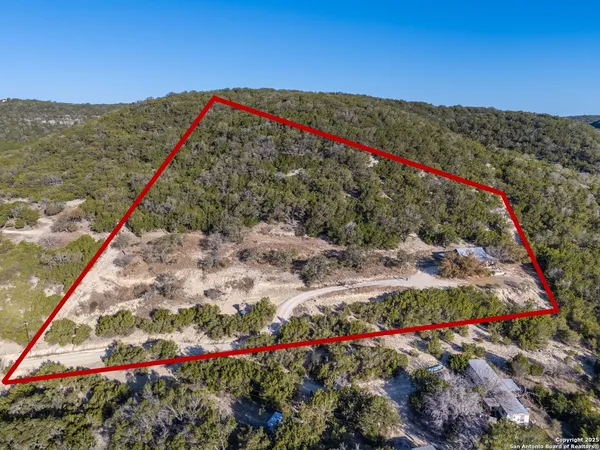 $420,000 | 443 Moseley Lane, Medina, TX 78055