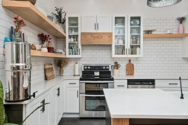 $997,000 | 76 Centerville Road, Bridgewater, VA 22812