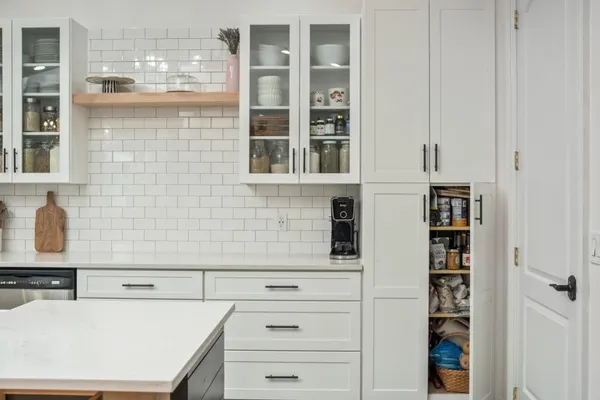 $997,000 | 76 Centerville Road, Bridgewater, VA 22812