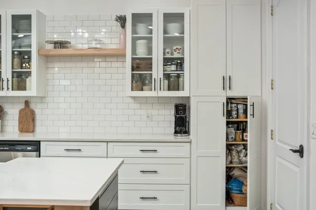 $997,000 | 76 Centerville Road, Bridgewater, VA 22812