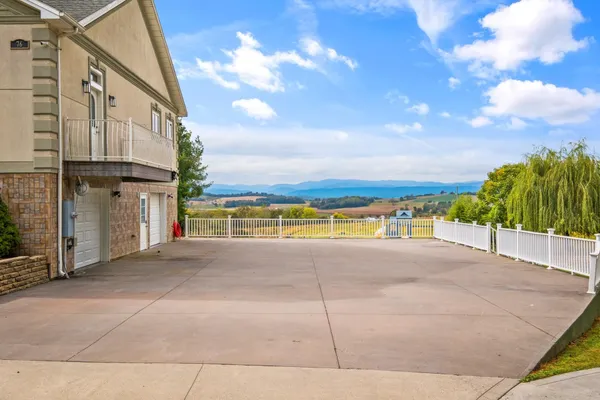 $997,000 | 76 Centerville Road, Bridgewater, VA 22812