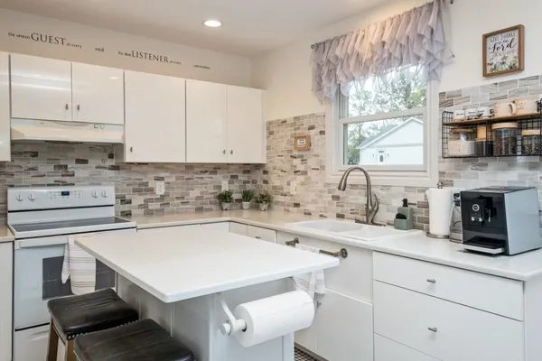 $997,000 | 76 Centerville Road, Bridgewater, VA 22812