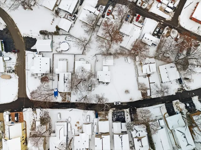 $165,000 | 33759 North Lake Shore Drive, Grayslake, IL 60030