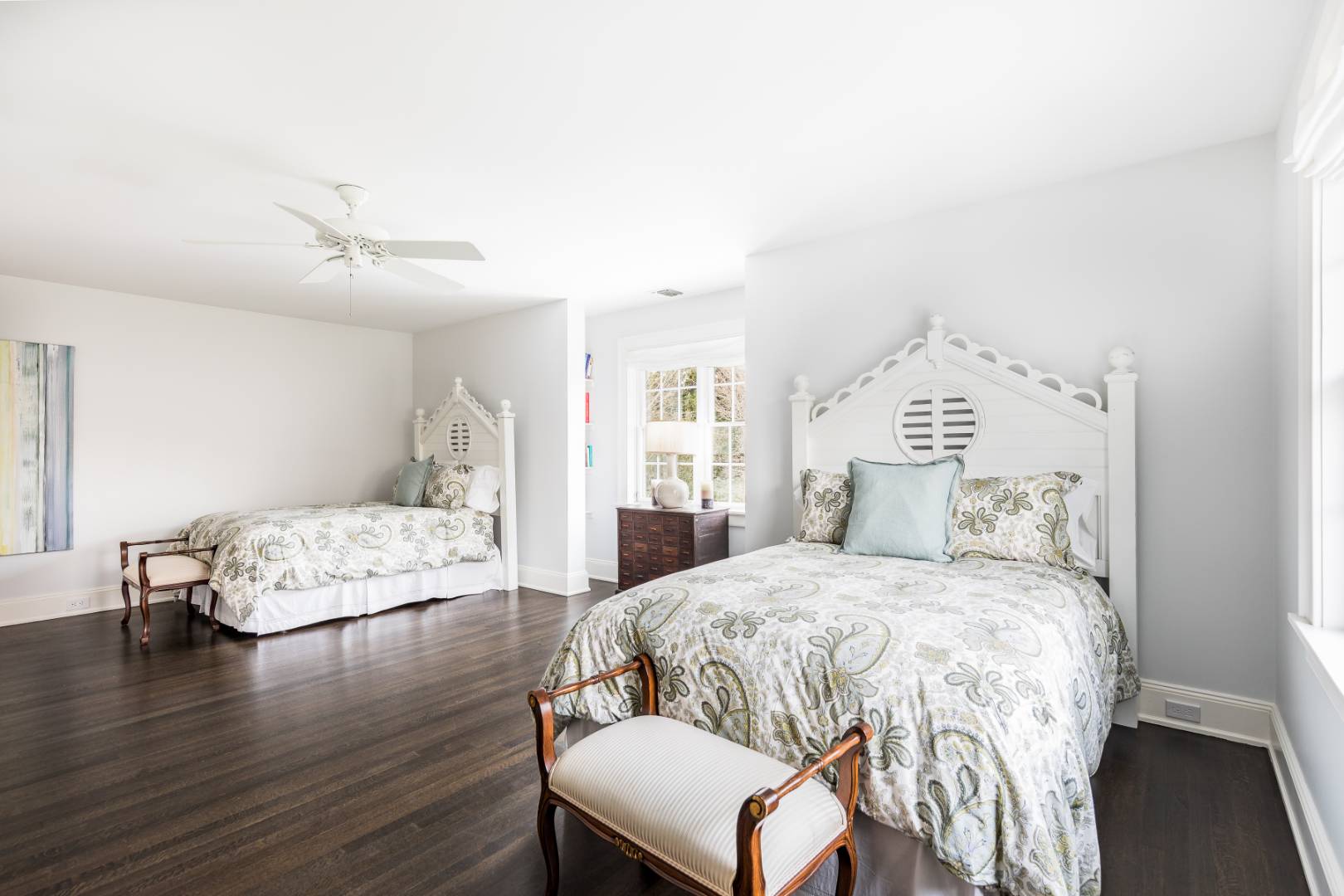 495 Ox Pasture Road Southampton, NY 11968 - Photo 20 of 28 a bedroom with a bed and wooden floor