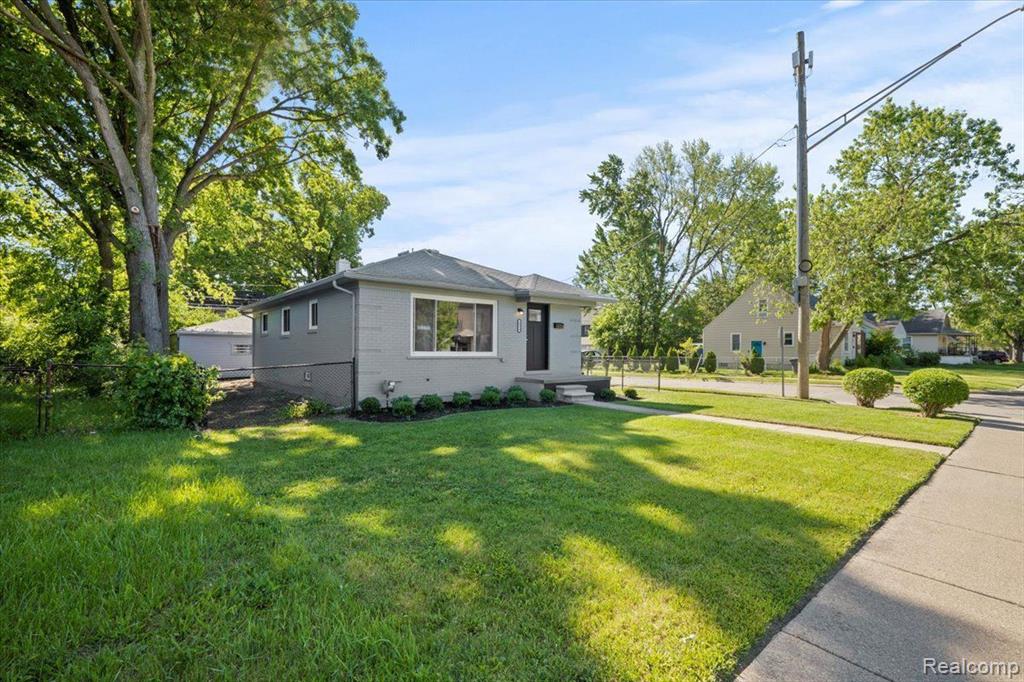 4014 Greenfield Road Berkley, MI 48072 - Photo 35 of 38