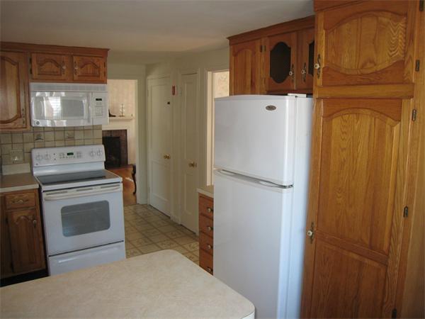 11 Elmcrest Road Wakefield, MA 01880 - Photo 8 of 18 Gallery Image 8