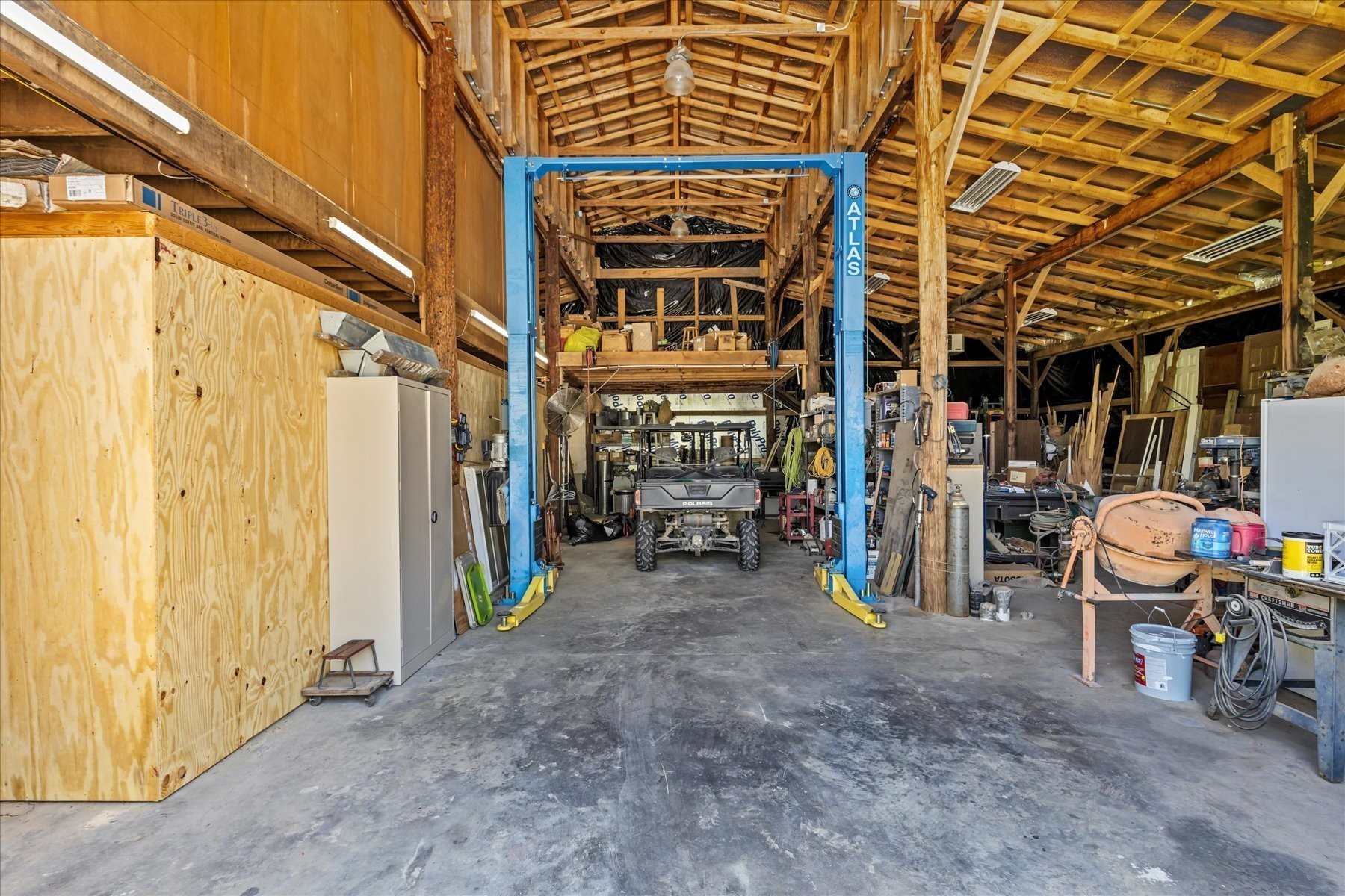 1697 Curtis Chapel Road McEwen, TN 37101 - Photo 63 of 71 Gallery Image 63