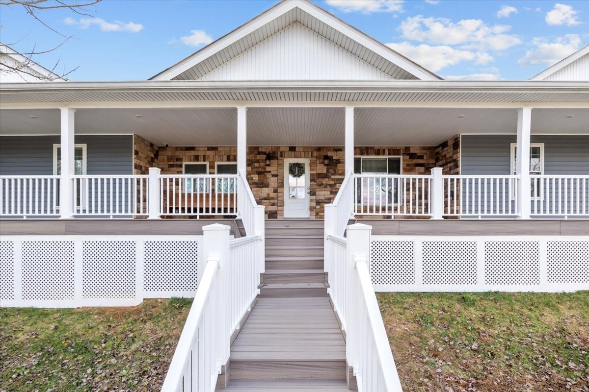 1697 Curtis Chapel Road McEwen, TN 37101 - Photo 8 of 71 Gallery Image 8