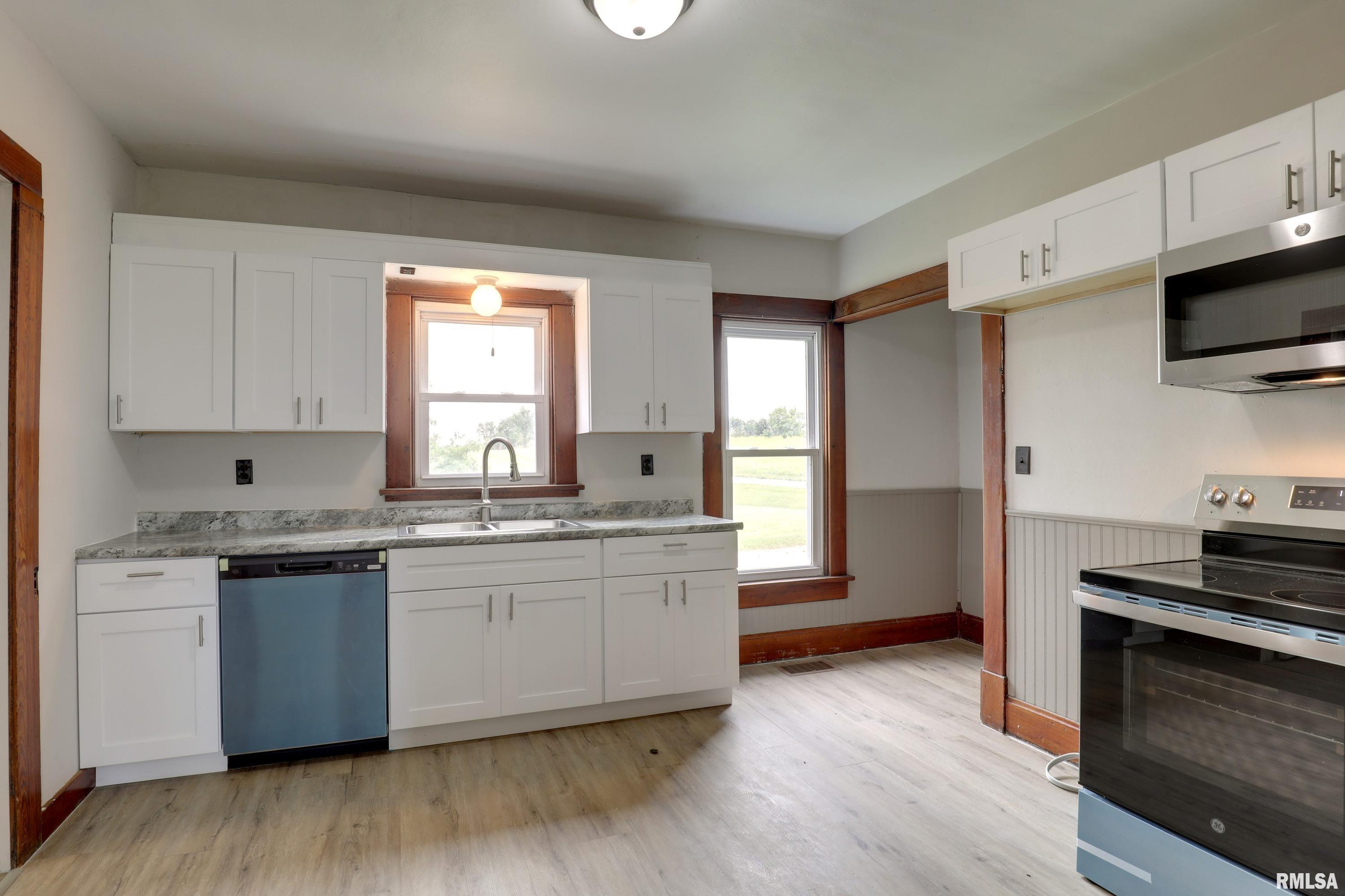 321 North Co Road 1200 Sutter, IL 62373 - Photo 20 of 63