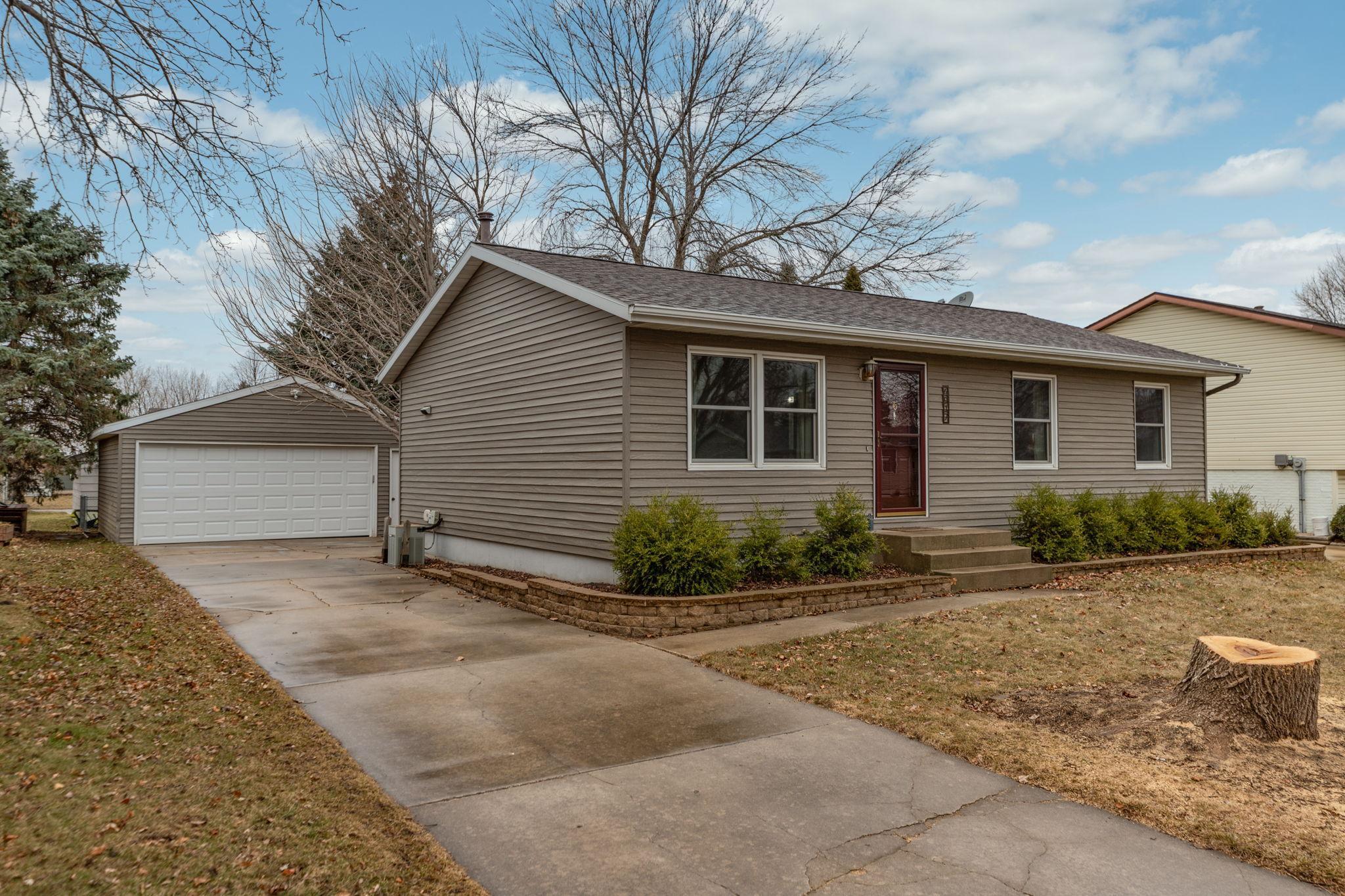 4917 22nd Avenue Northwest Rochester, MN 55901 - Photo 1 of 1
