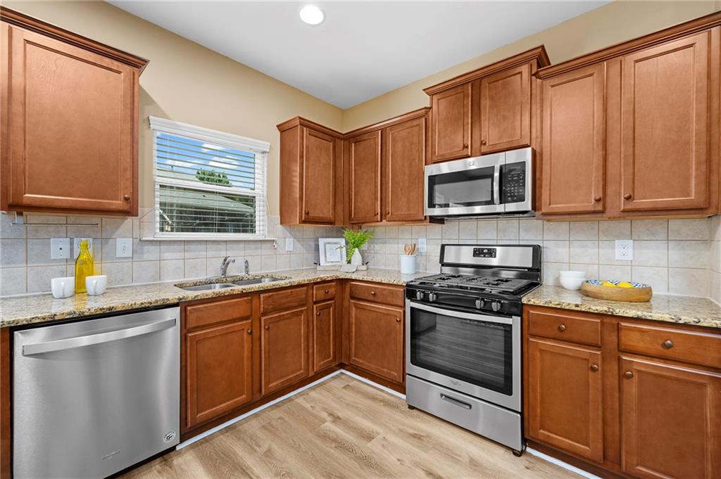 523 Gardenview Road Canton, GA 30114 - Photo 12 of 34