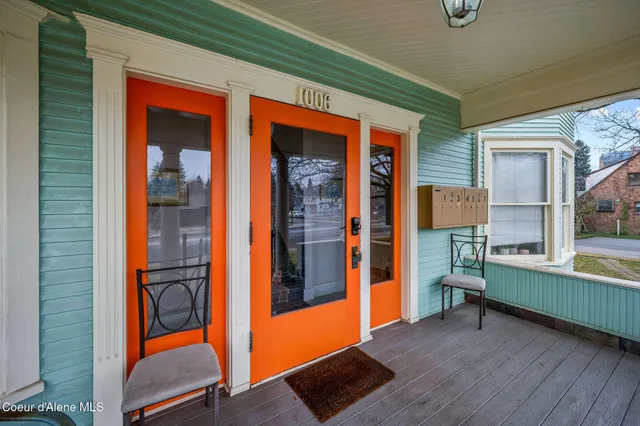 $1,200,000 | 1006 East Sherman Avenue, Coeur D'Alene, ID 83814