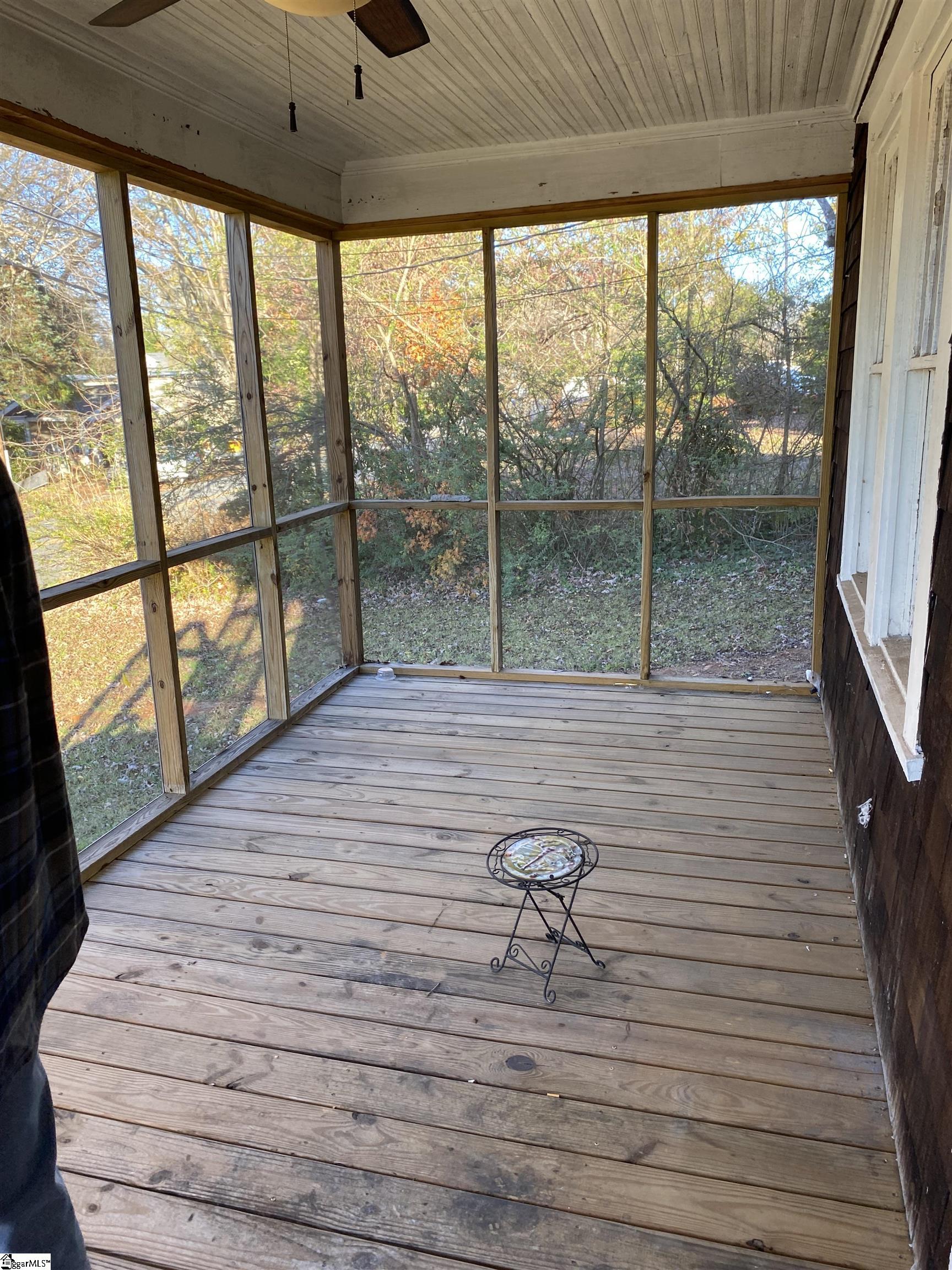 202 Jefferson Street Pickens, SC 29671 - Photo 30 of 35