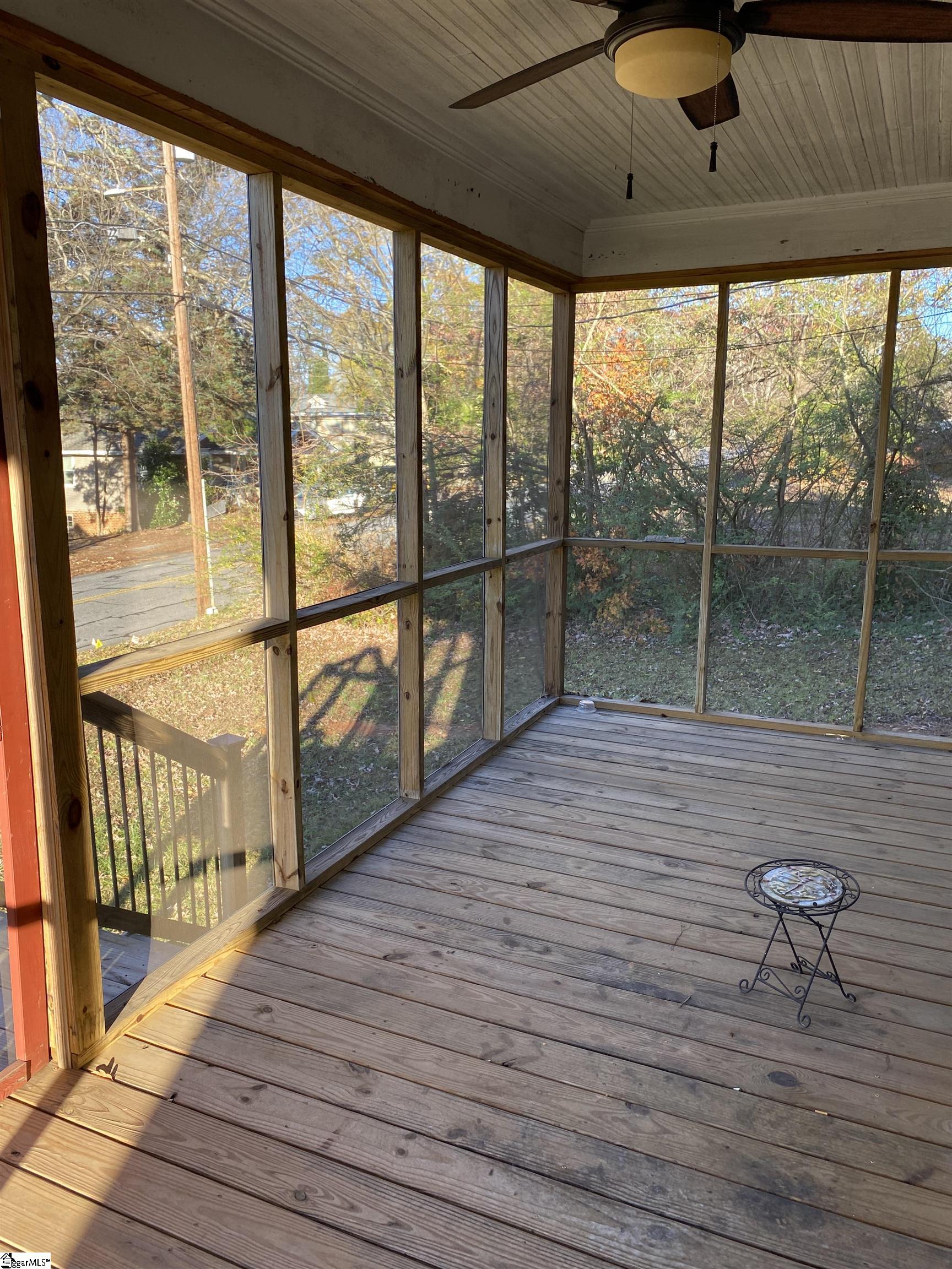 202 Jefferson Street Pickens, SC 29671 - Photo 31 of 35