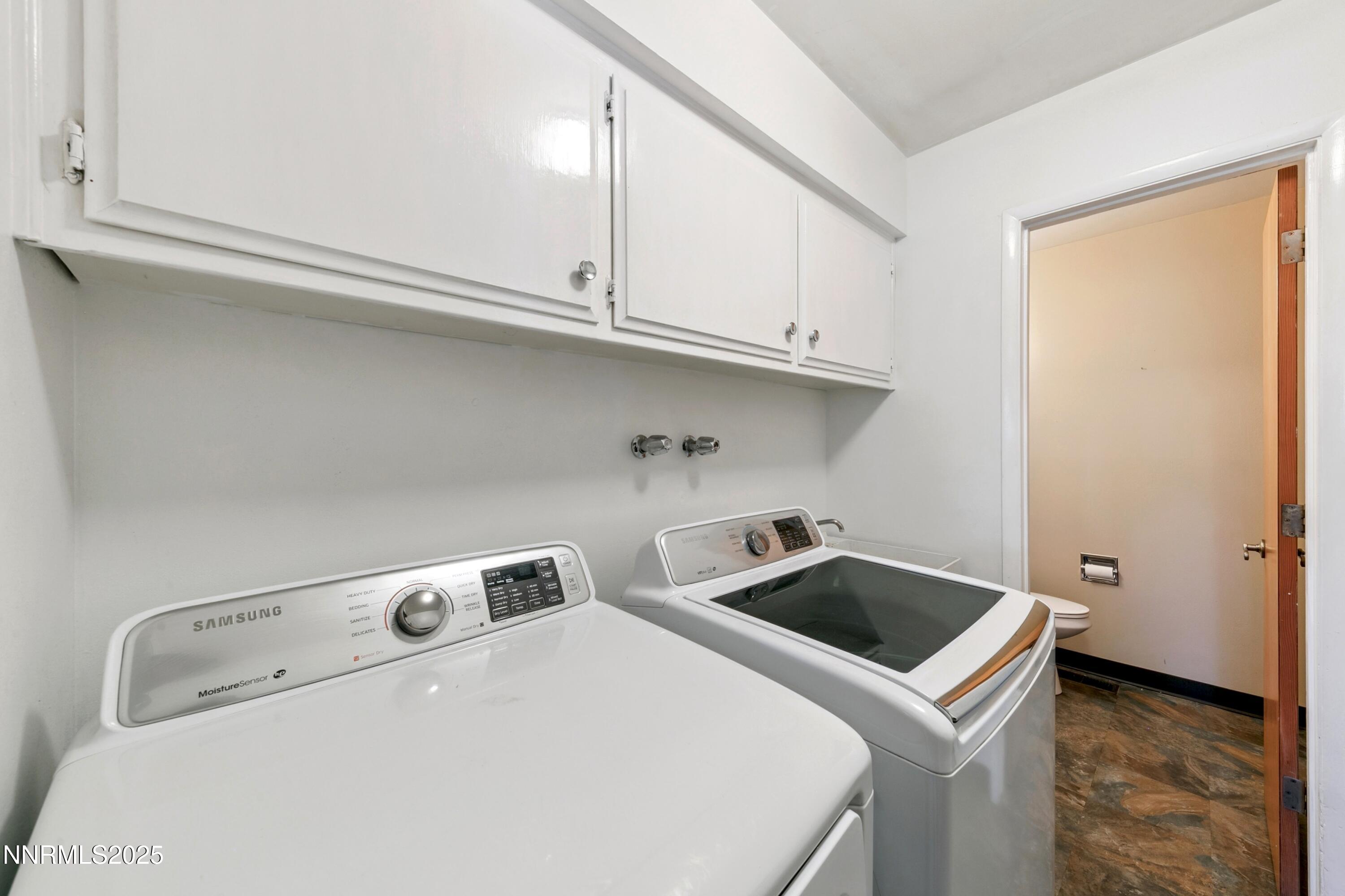 3550 Lone Tree Lane Reno, NV 89511 - Photo 29 of 40 a utility room with dryer and washer