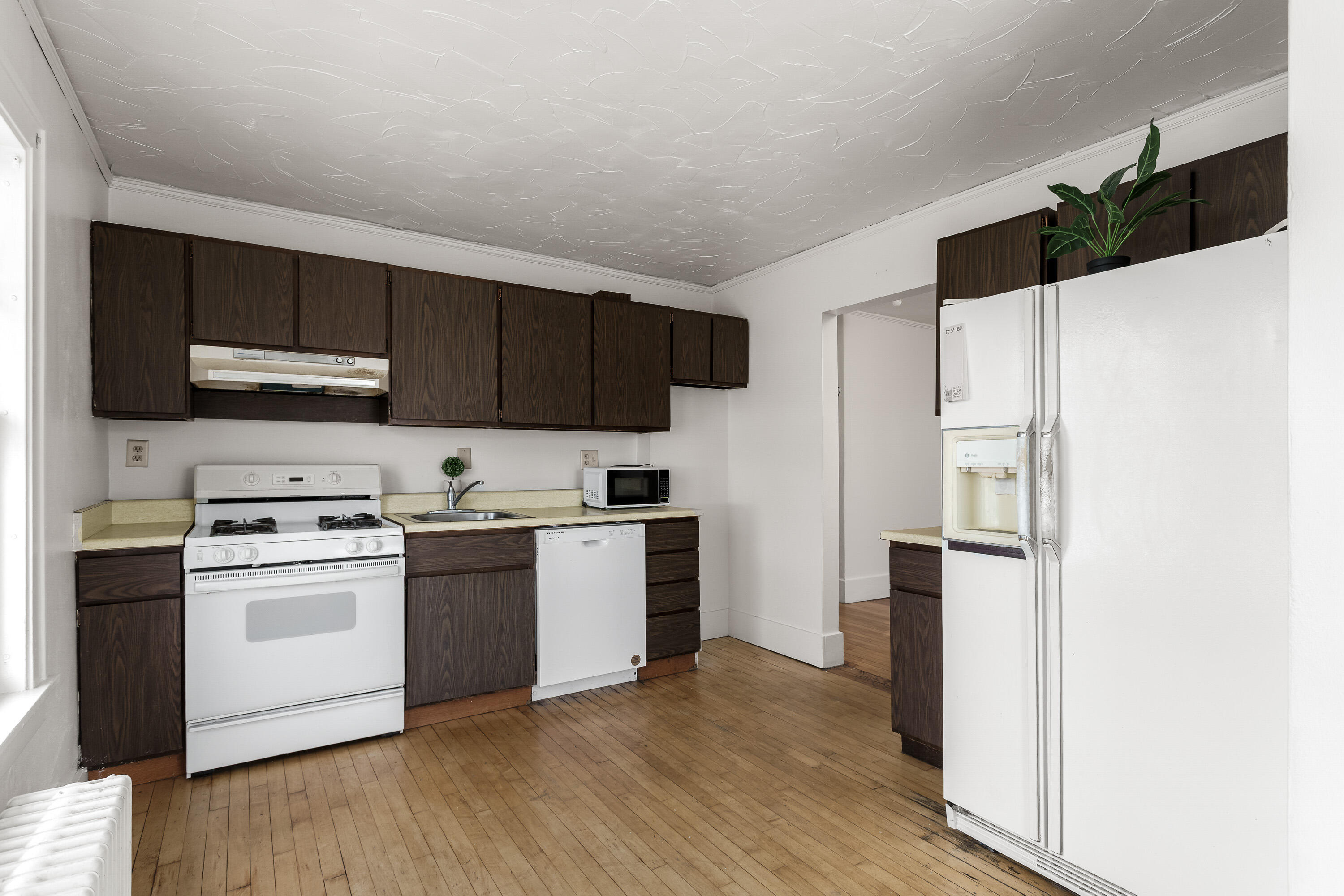 400 South 4th Street Watertown, WI 53094 - Photo 26 of 42 Kitchen, appliances included, upper