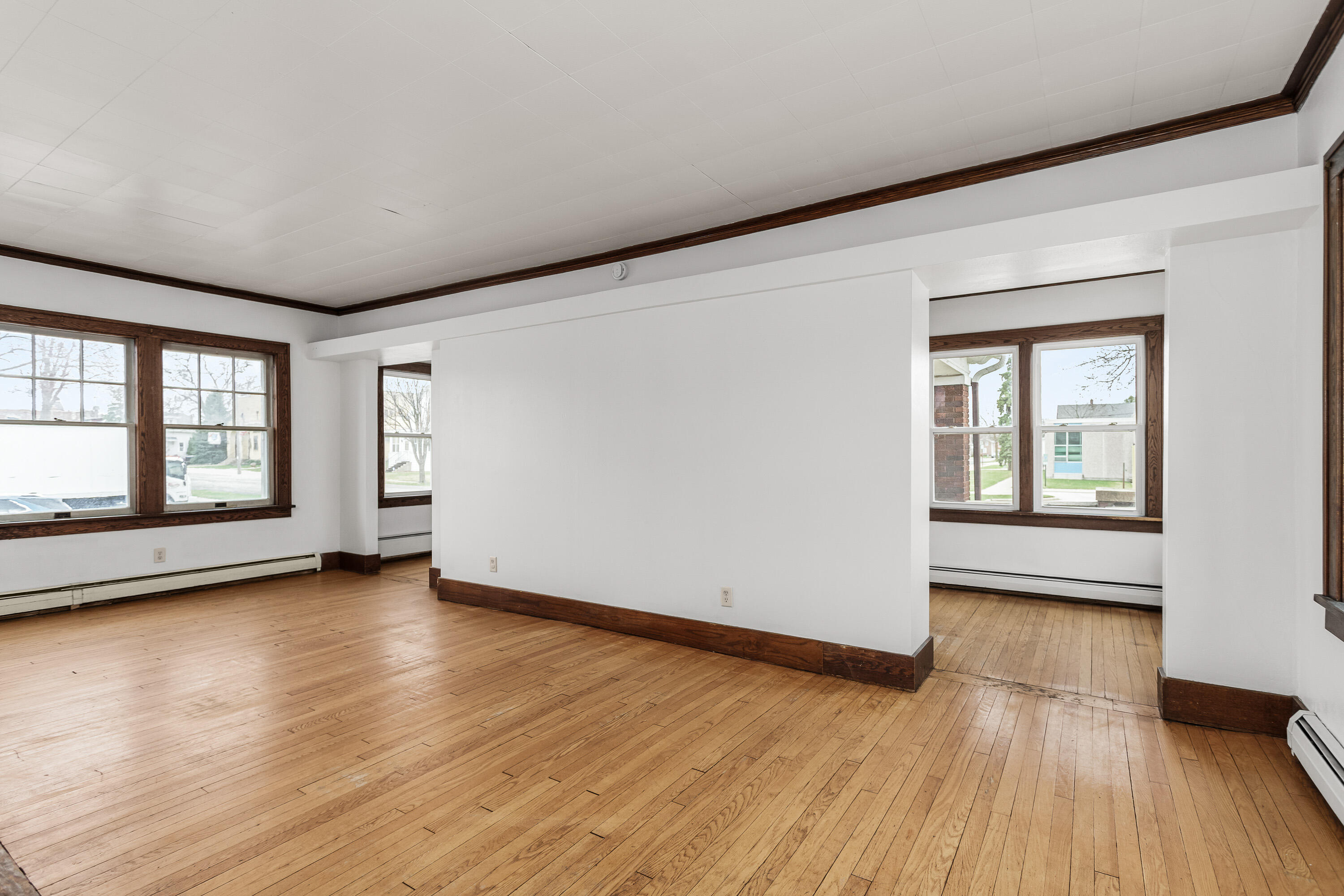 400 South 4th Street Watertown, WI 53094 - Photo 9 of 42 Living room to kitchen view, main