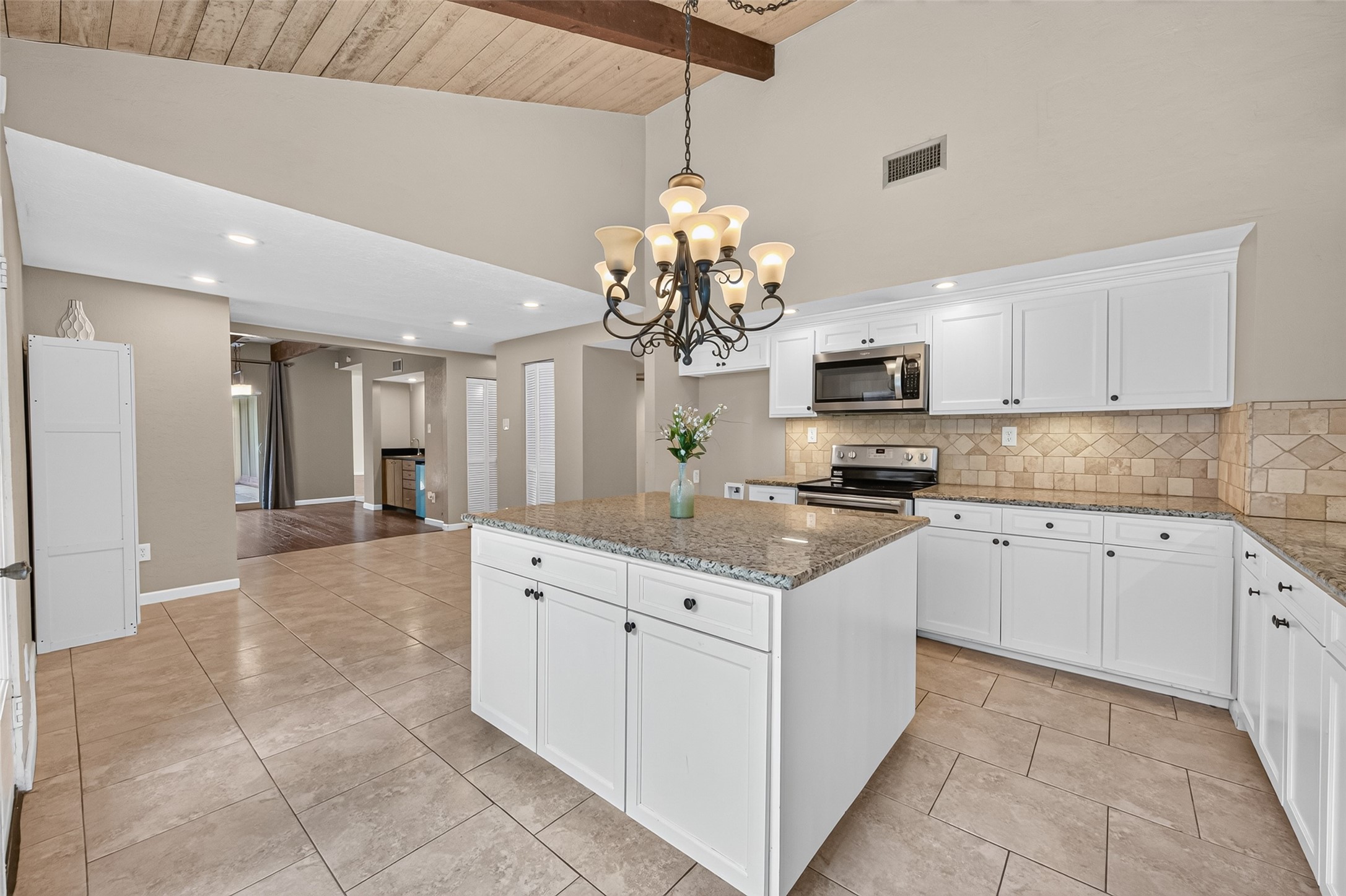 23610 Creekview Drive Spring, TX 77389 - Photo 13 of 43