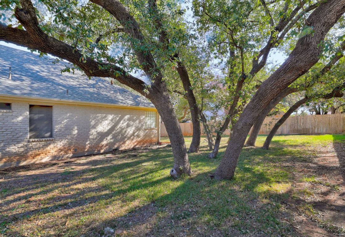 301 Rim Rock Drive Georgetown, TX 78628 - Photo 37 of 40 View of yard