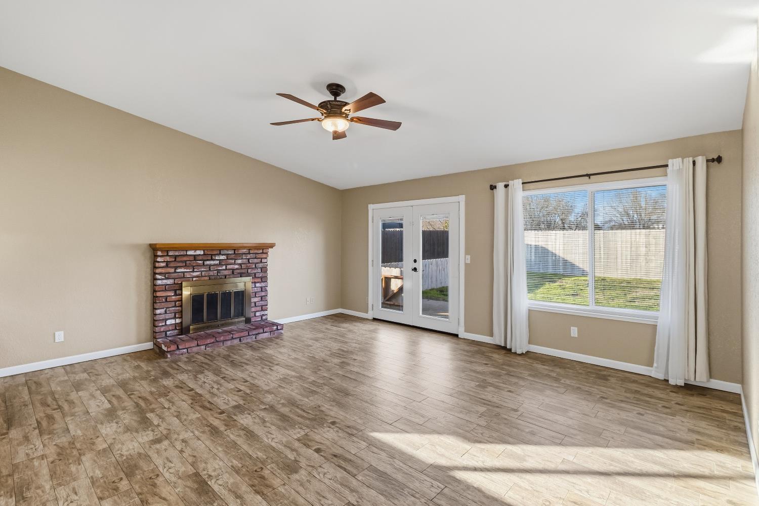 1565 Larry Street Olivehurst, CA 95961 - Photo 13 of 27