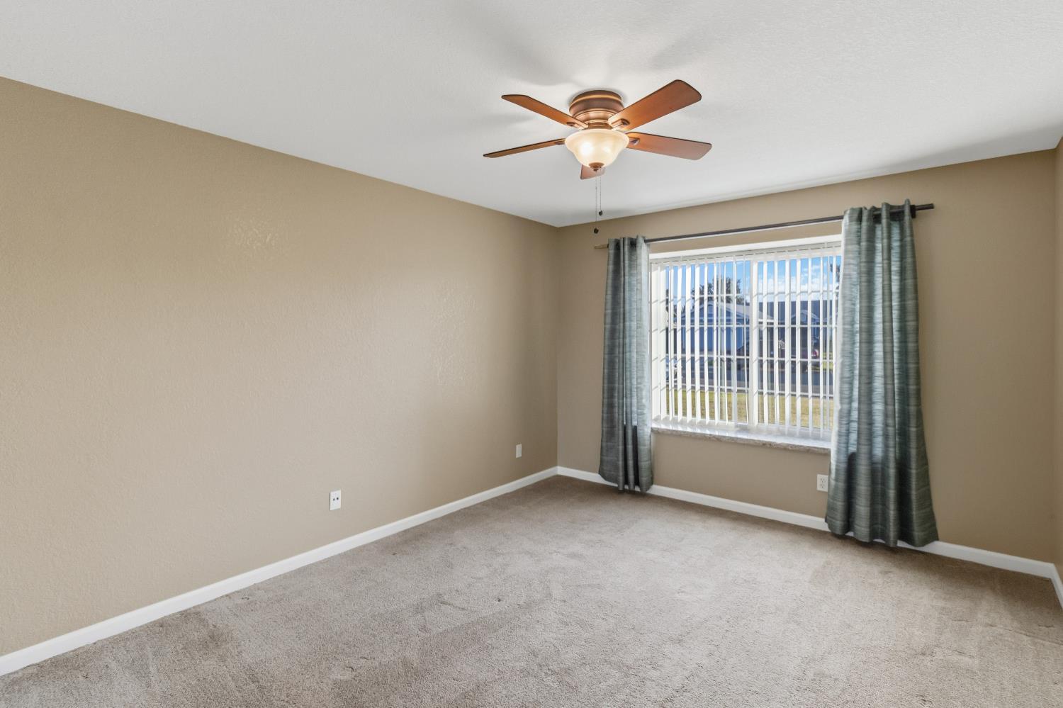 1565 Larry Street Olivehurst, CA 95961 - Photo 14 of 27