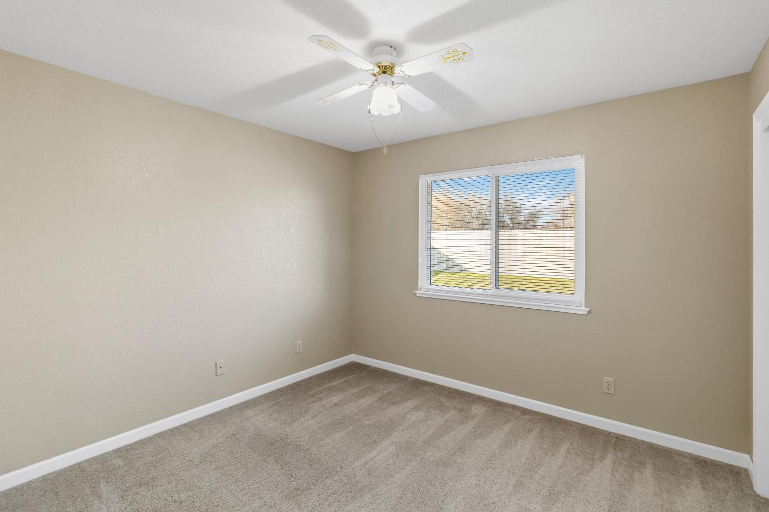 1565 Larry Street Olivehurst, CA 95961 - Photo 17 of 27