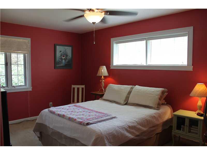 335 West Roberts Road Indianapolis, IN 46217 - Photo 9 of 18 Gallery Image 9