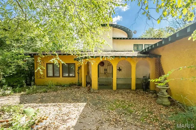 $450,000 | 235 Quindaro Drive, Florissant, MO 63034