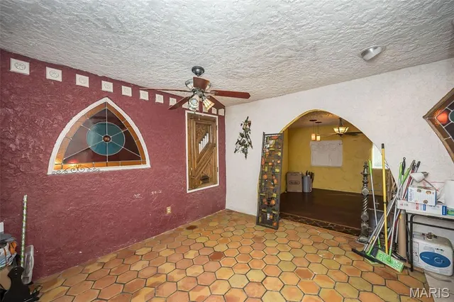 $450,000 | 235 Quindaro Drive, Florissant, MO 63034