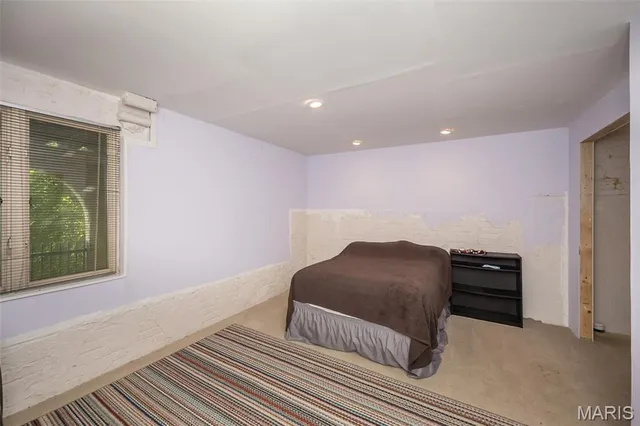 $450,000 | 235 Quindaro Drive, Florissant, MO 63034