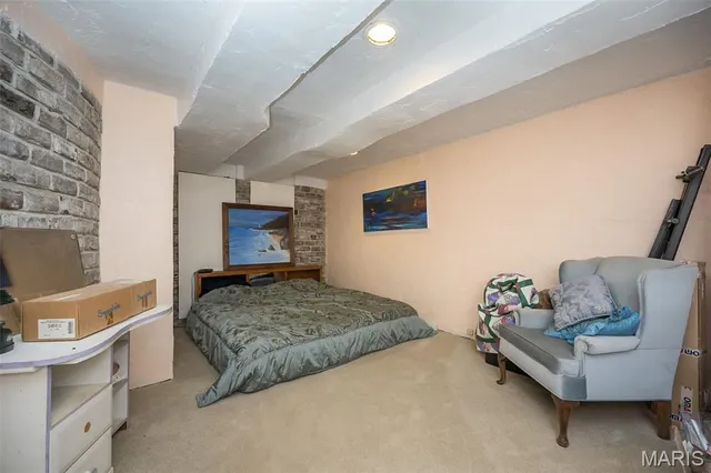 $450,000 | 235 Quindaro Drive, Florissant, MO 63034