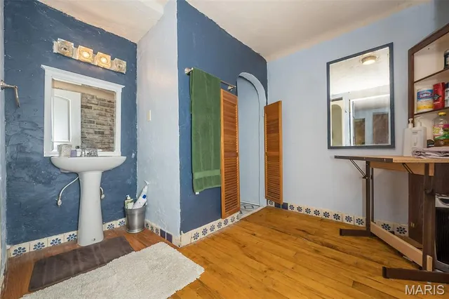 $450,000 | 235 Quindaro Drive, Florissant, MO 63034